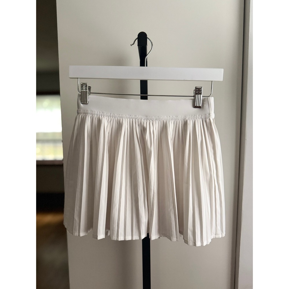 Lululemon Pleated Open-Knit High-Rise Tennis Skirt – Size 4 - White